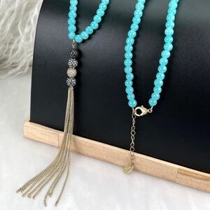 Beautiful Danielle Stevens, blue stone beaded necklace